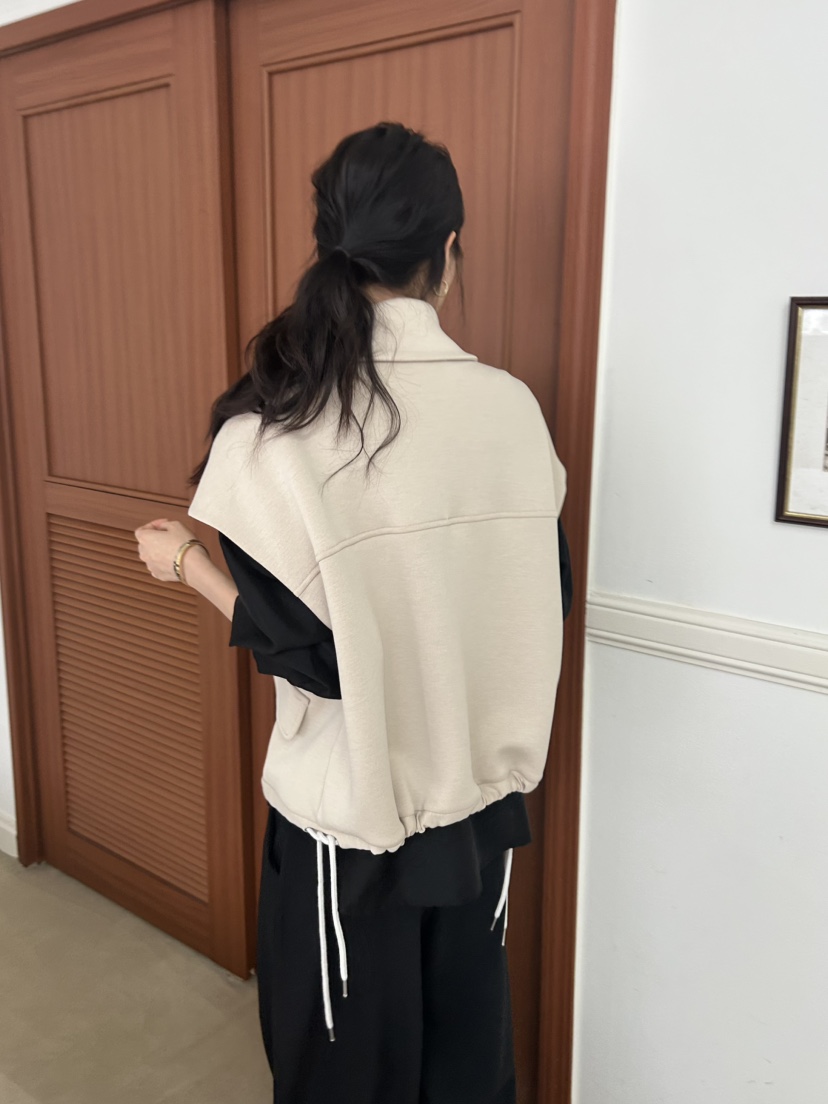ME MO東大門㊣直郵女士新品真品人氣時尚推薦馬甲不含內搭ME MO馬甲