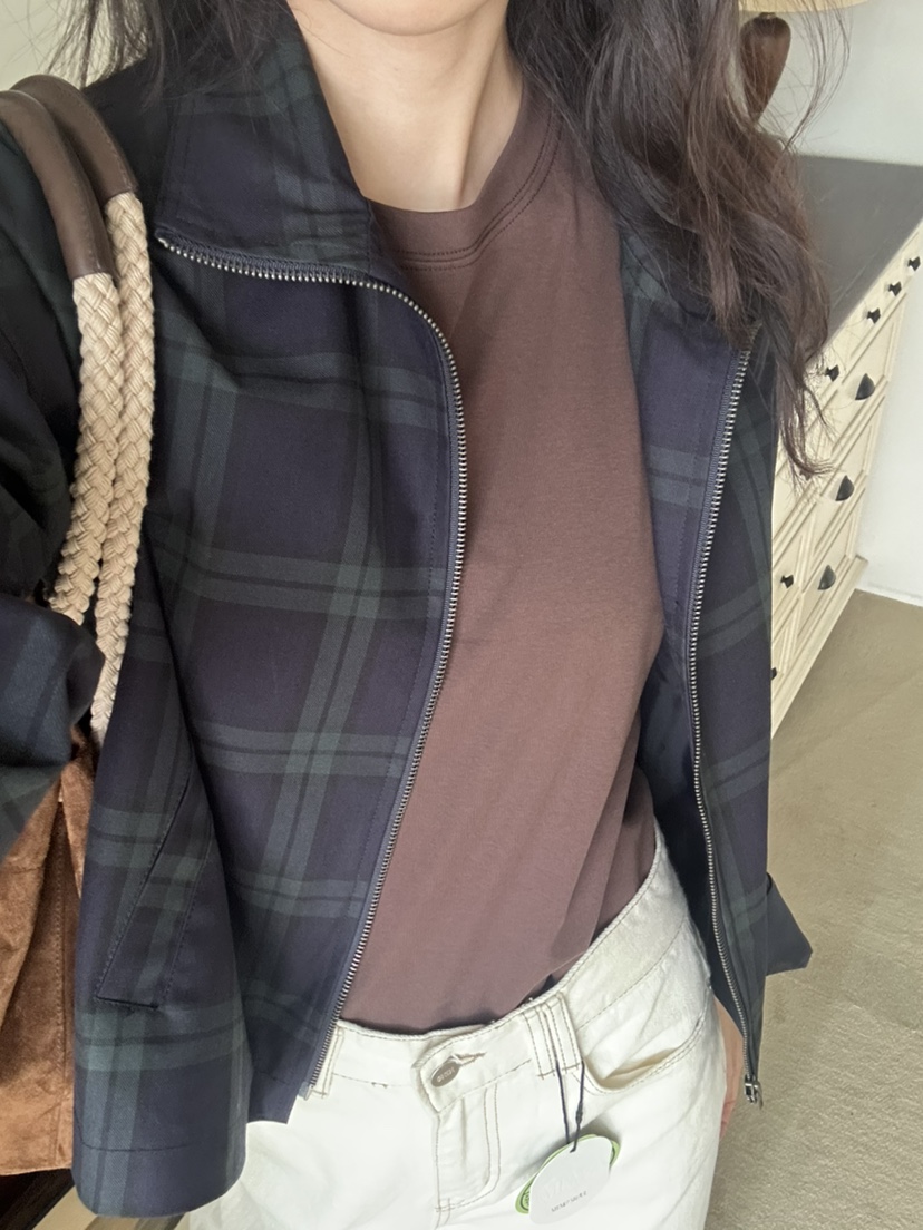 ME MO韓國代購㊣女士新款時尚職業熱賣真品人氣25秋冬夾克拉鏈ME MO夾克