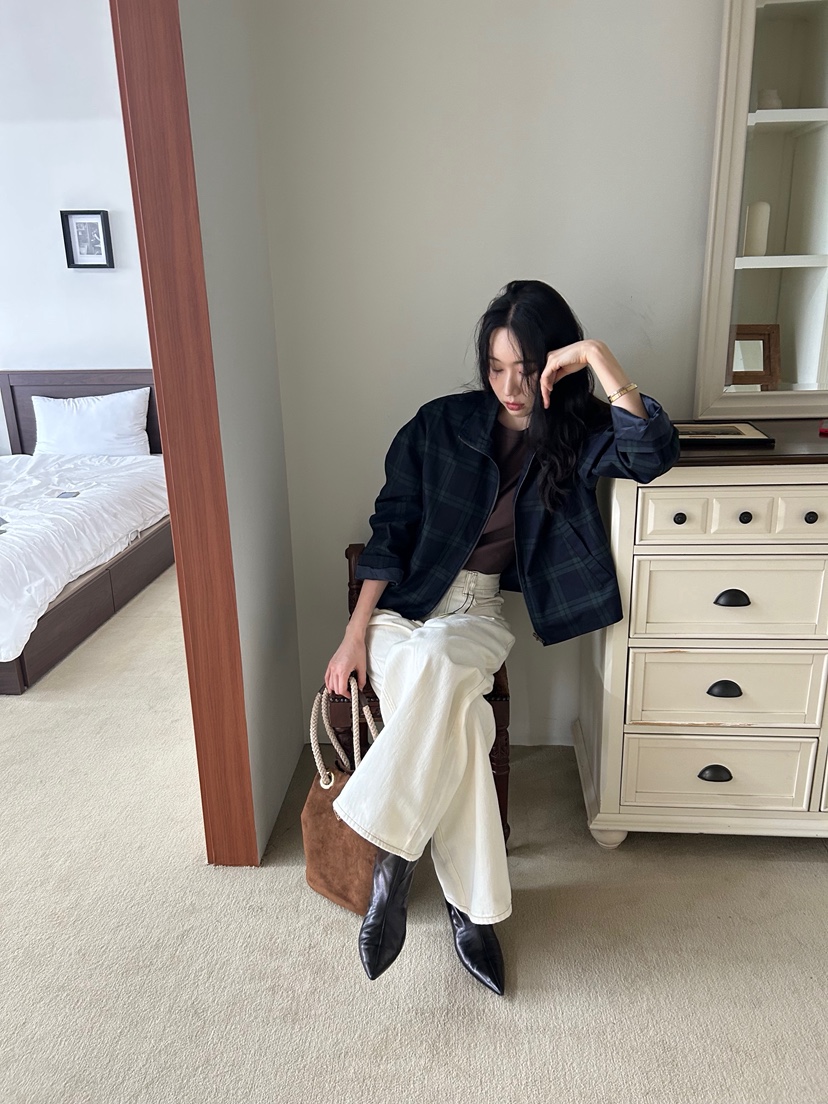 ME MO韓國代購㊣女士新款時尚職業熱賣真品人氣25秋冬夾克拉鏈ME MO夾克