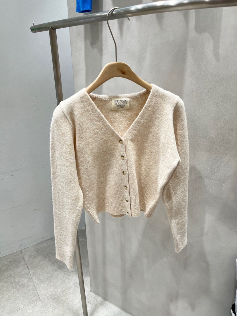 EVERCOMMERCE METICULOUSLY DESIGNED東大門㊣實拍女裝新品推薦針織衫羊毛短款開衫EVERCOMMERCE針織衫