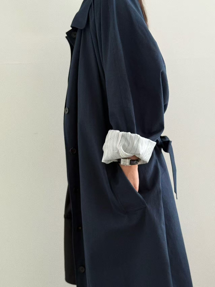 OLI SEOUL東大門㊣實拍女裝新款時尚熱賣人氣推薦長款風衣OLI SEOUL長款風衣