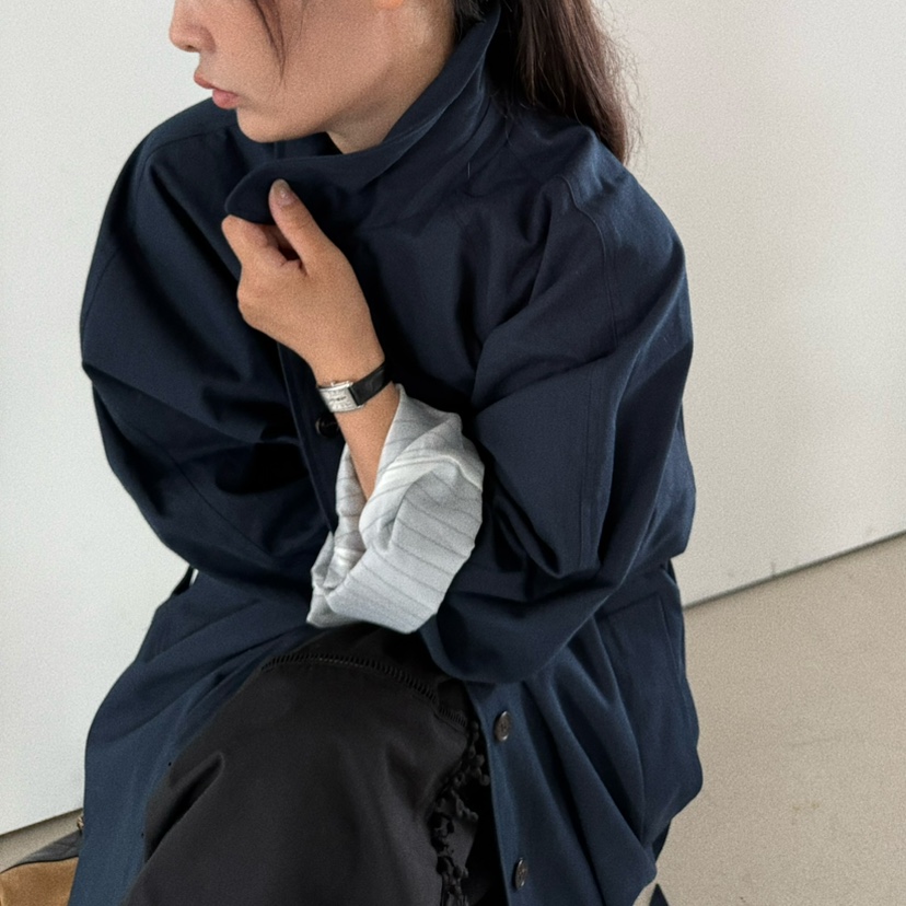 OLI SEOUL東大門㊣實拍女裝新款時尚熱賣人氣推薦長款風衣OLI SEOUL長款風衣