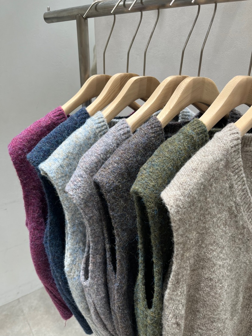 EVERCOMMERCE METICULOUSLY DESIGNED東大門㊣實拍女裝新款25秋冬吊帶背心EVERCOMMERCE吊帶/背心