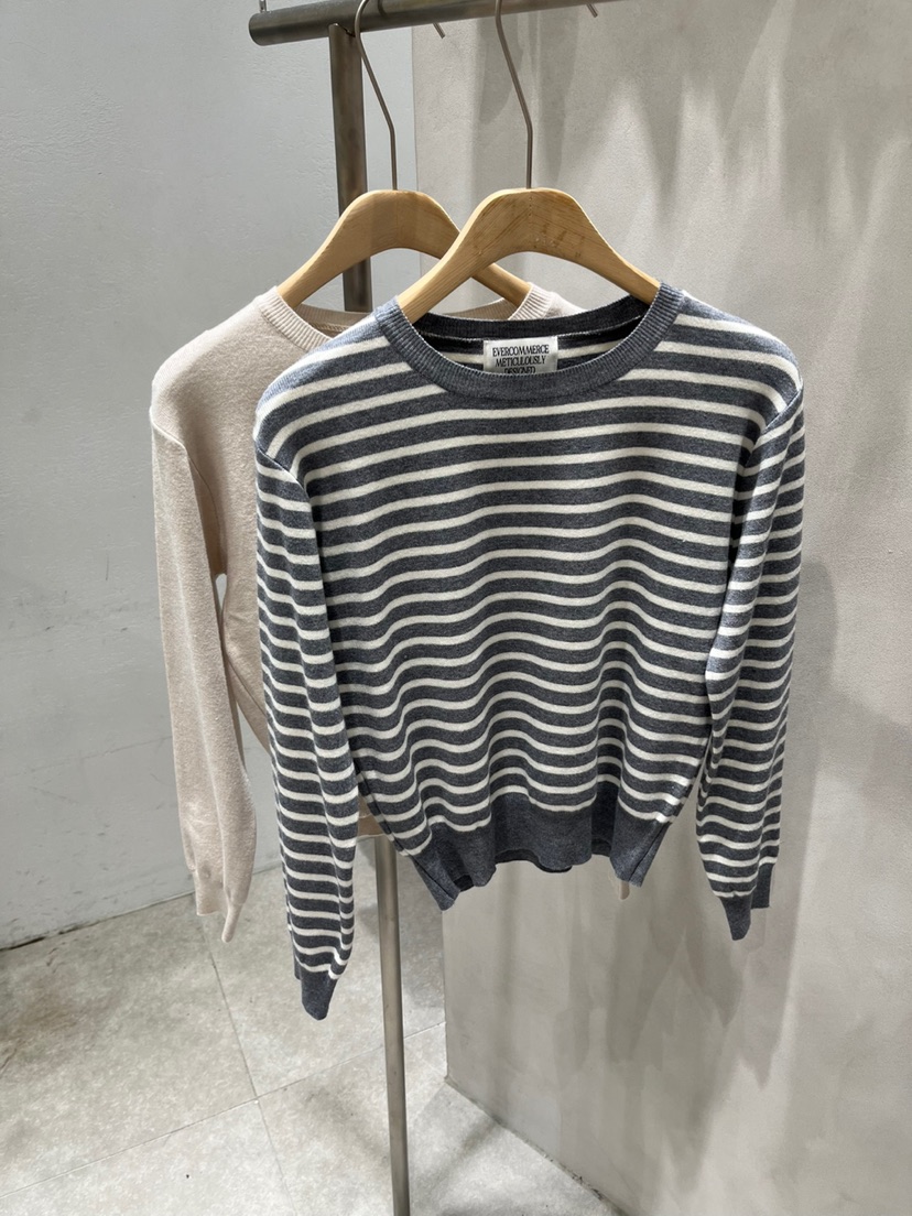EVERCOMMERCE METICULOUSLY DESIGNED東大門㊣實拍女裝新款時尚針織衫EVERCOMMERCE針織衫