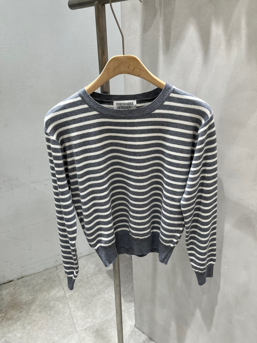 EVERCOMMERCE METICULOUSLY DESIGNED東大門㊣實拍女裝新款時尚針織衫EVERCOMMERCE針織衫