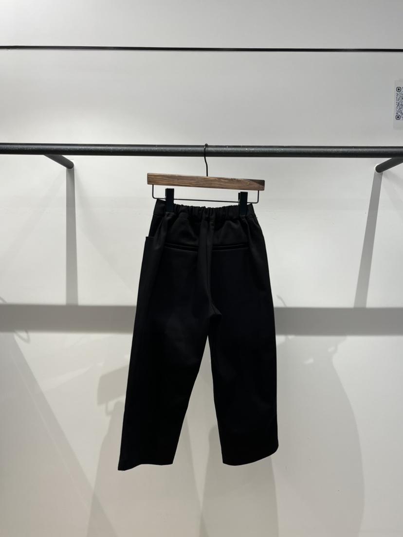 LOVE PULL韓國代購㊣女裝新品推薦時尚25秋冬職業人氣短褲LOVE PULL短褲