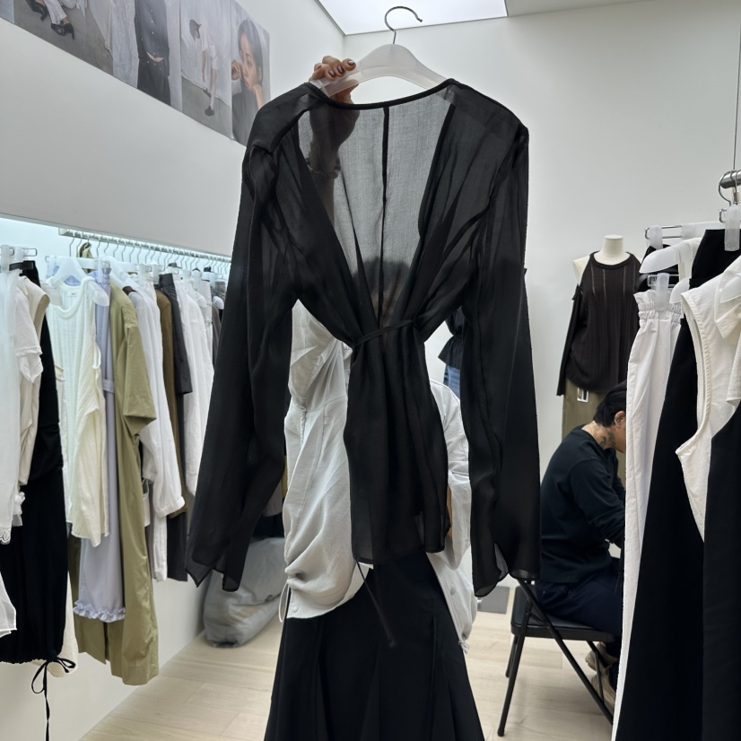 MAINT韓國直郵㊣女士新品25秋冬職業熱賣襯衫蕾絲衫不含內搭MAINT襯衫/蕾絲衫