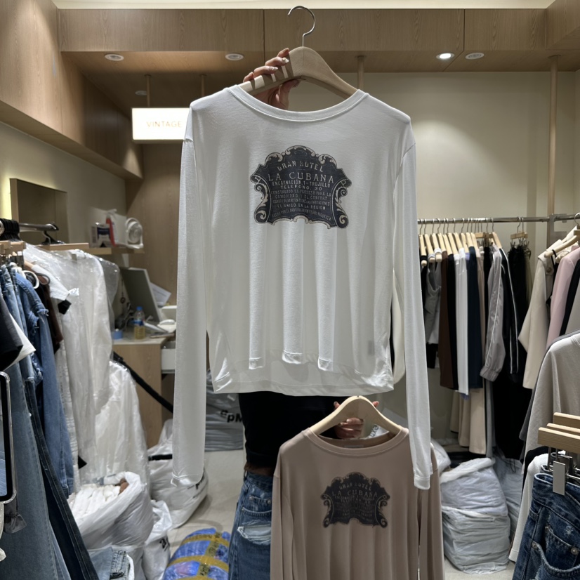 VINTAGE VIBE韓國直郵㊣女裝新品時尚熱賣真品人氣長袖T恤VINTAGE VIBE長袖T恤圖色1
