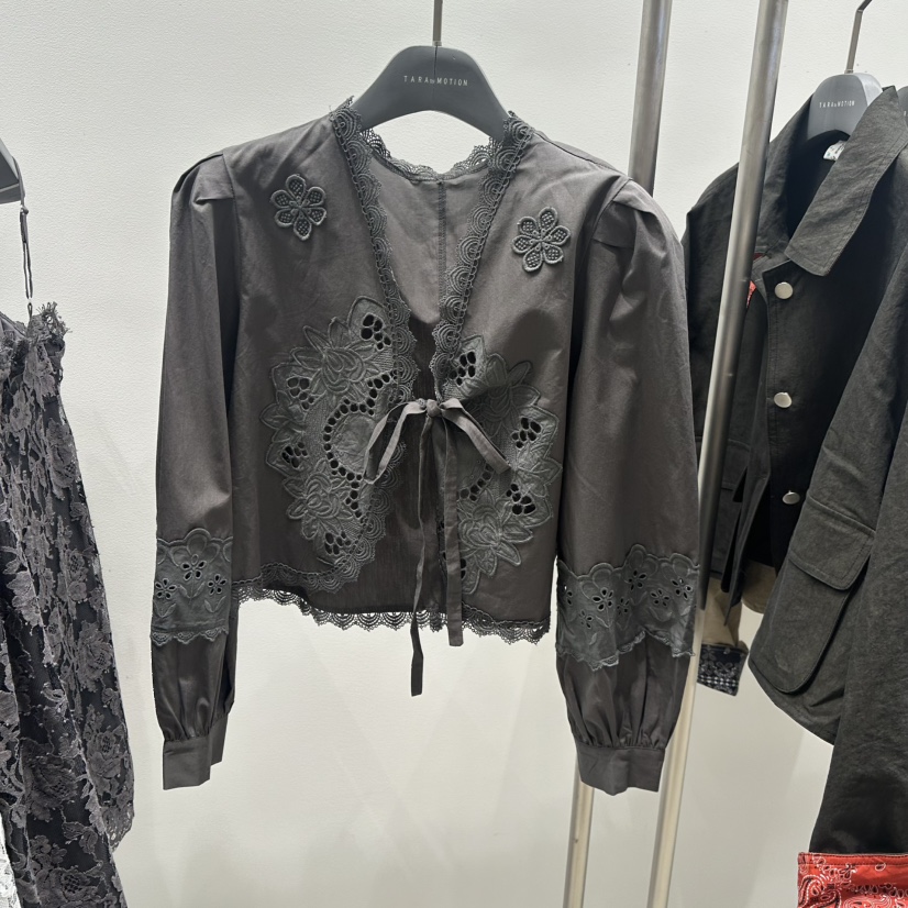 TARABY MOTION韓國代購㊣女士新品職業時尚人氣襯衫蕾絲衫TARABY MOTION襯衫/蕾絲衫圖色2