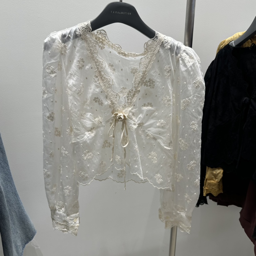 TARABY MOTION韓國代購㊣女裝新品休閑人氣時尚襯衫蕾絲衫TARABY MOTION襯衫/蕾絲衫圖色1