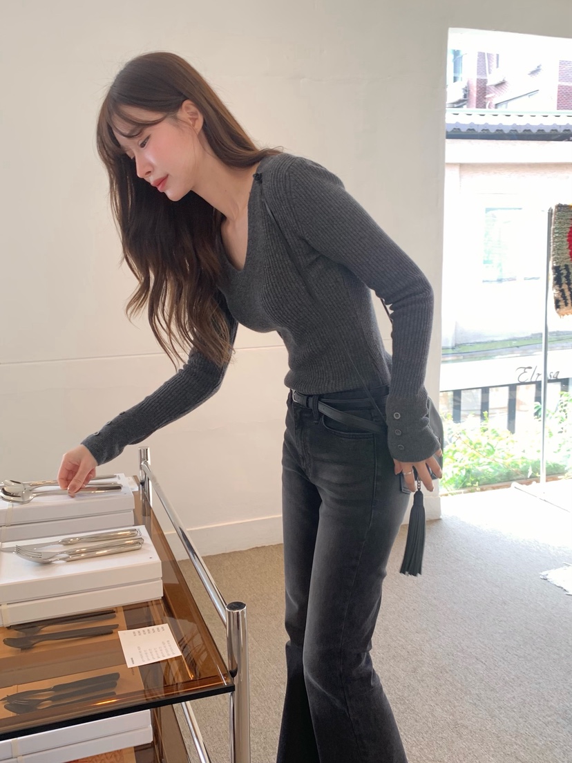 ALATE東大門㊣直郵女裝新品職業時尚真品休閑推薦針織衫V領LEGACY針織衫