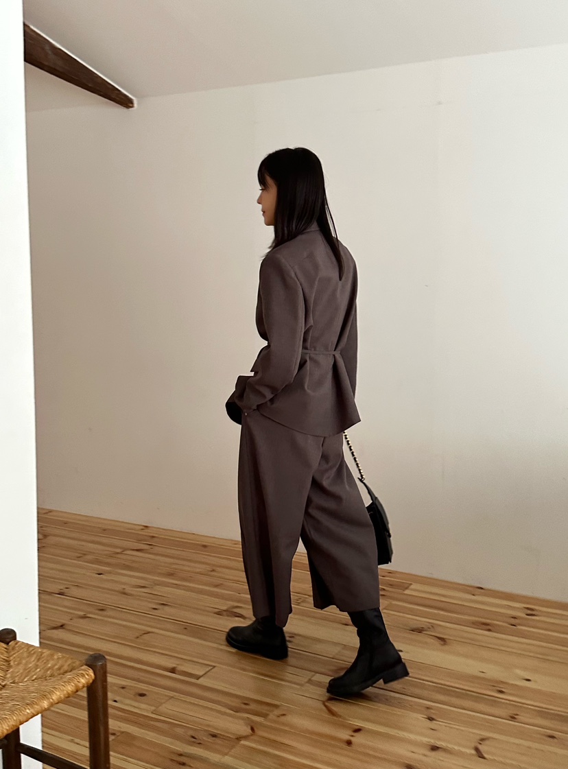 LE VASE東大門㊣直郵女士新款熱賣職業休閑時尚夾克含腰繩LE VASE夾克