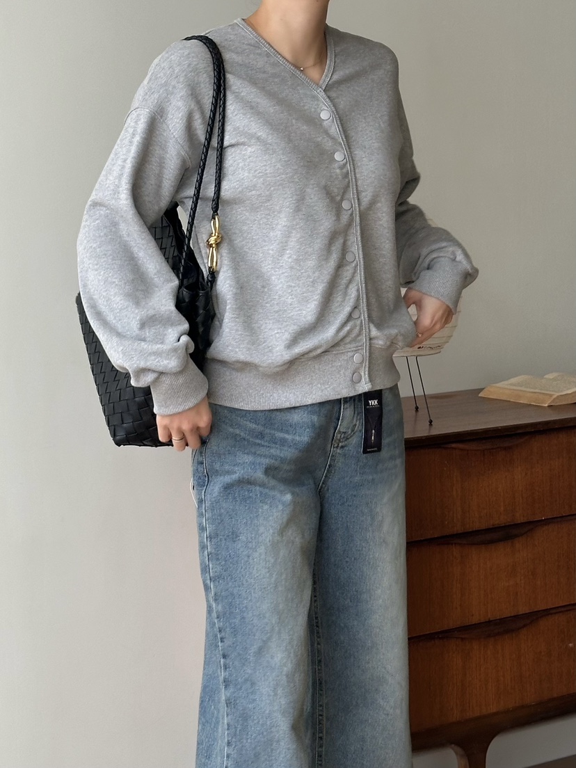 LE VASE韓國代購㊣女裝新款人氣真品職業推薦熱賣25秋冬衛衣LE VASE衛衣圖色1
