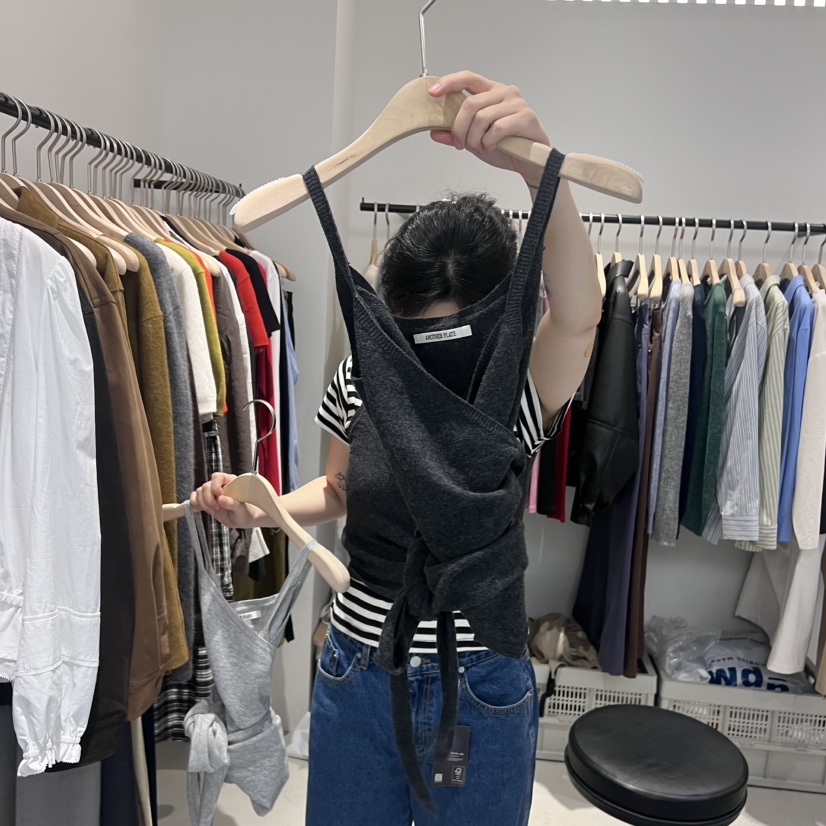PLATE東大門㊣代購女士新款熱賣職業推薦25秋冬吊帶背心V領PLATE吊帶/背心圖色1