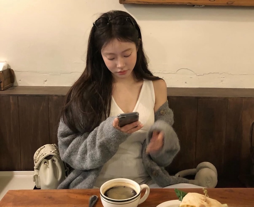 AWESOME-L東大門㊣實拍女裝新款熱賣人氣真品針織衫口袋開衫AWESOME-L針織衫