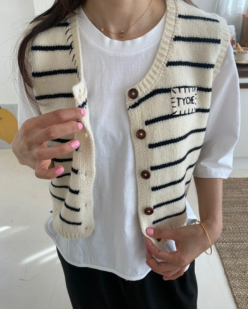 YESFREE韓國直郵㊣女士新品休閑人氣真品熱賣職業時尚25秋冬馬甲YESFREE馬甲