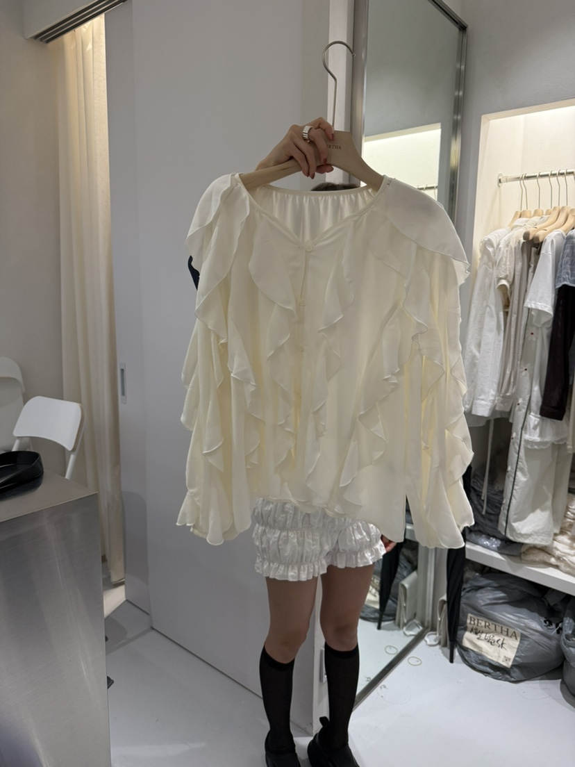 BERTHA韓國代購㊣女士新品熱賣人氣職業時尚25秋冬襯衫蕾絲衫BERTHA襯衫/蕾絲衫圖色2