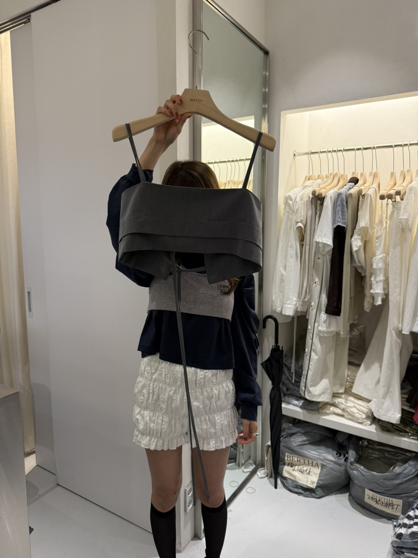 BERTHA東大門㊣實拍女裝新款推薦25秋冬人氣職業真品吊帶背心BERTHA吊帶/背心圖色2