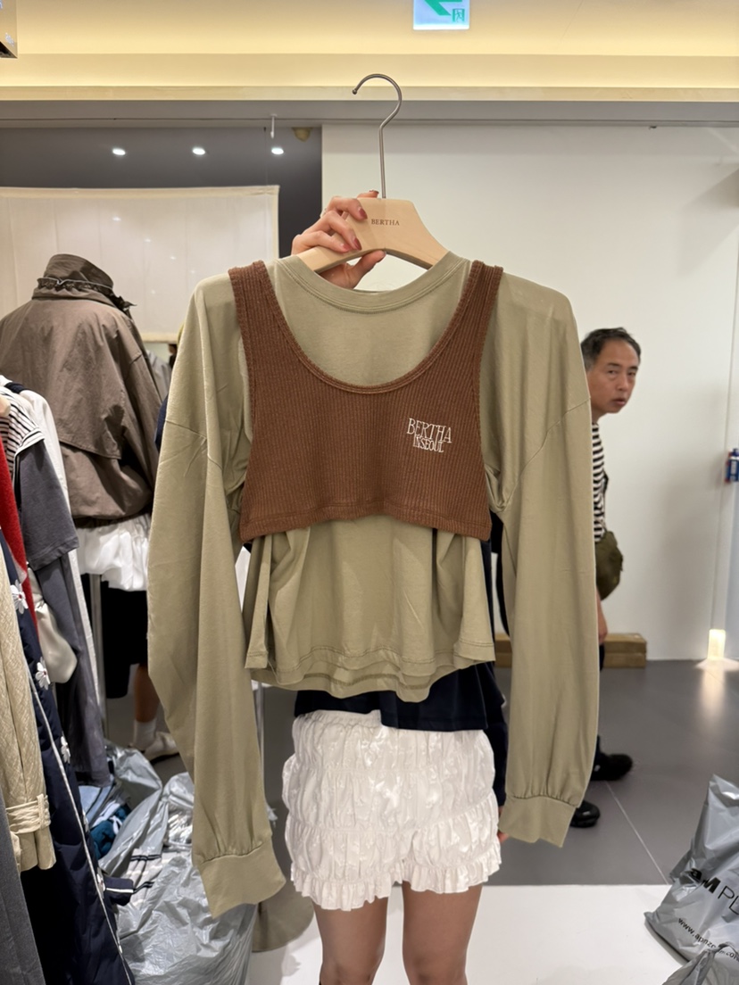 BERTHA東大門㊣直郵女士新款休閑時尚吊帶背心不含內搭刺繡BERTHA吊帶/背心圖色2