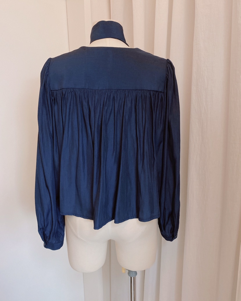 LETAILOR東大門㊣直郵女士新品25秋冬熱賣襯衫蕾絲衫含脖帶LETAILOR襯衫/蕾絲衫