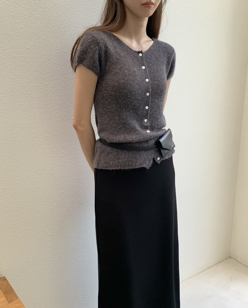 NOTICE東大門㊣直郵女裝新品推薦職業真品人氣熱賣時尚針織衫NOTICE針織衫