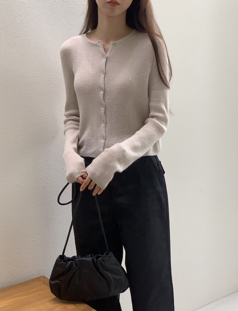NOTICE東大門㊣實拍女裝新款人氣25秋冬職業推薦針織衫開衫NOTICE針織衫