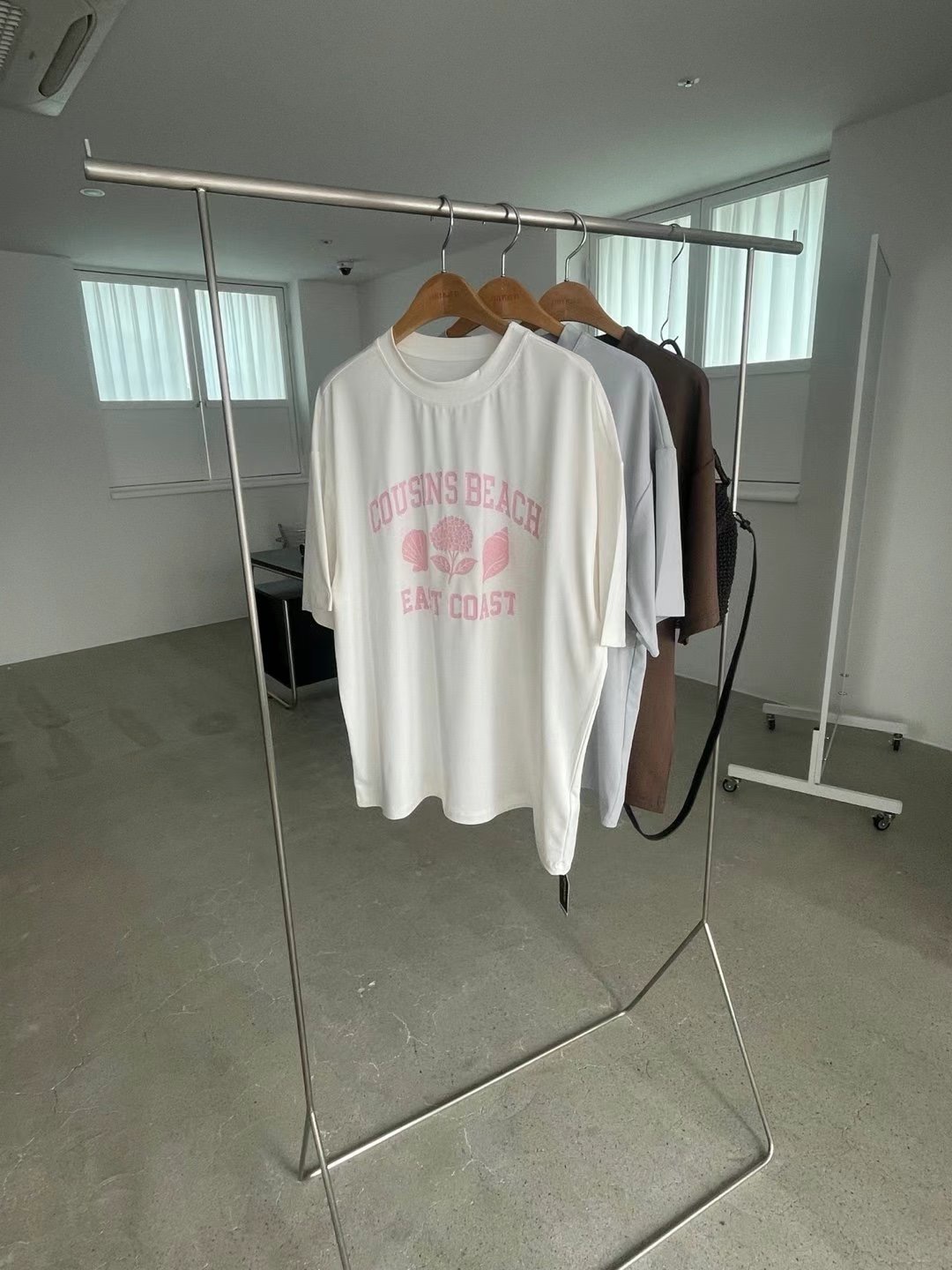 LABELPLUS31韓國代購㊣女裝新款人氣熱賣職業真品休閑時尚T恤LABELPLUS31T恤圖色2左二色
