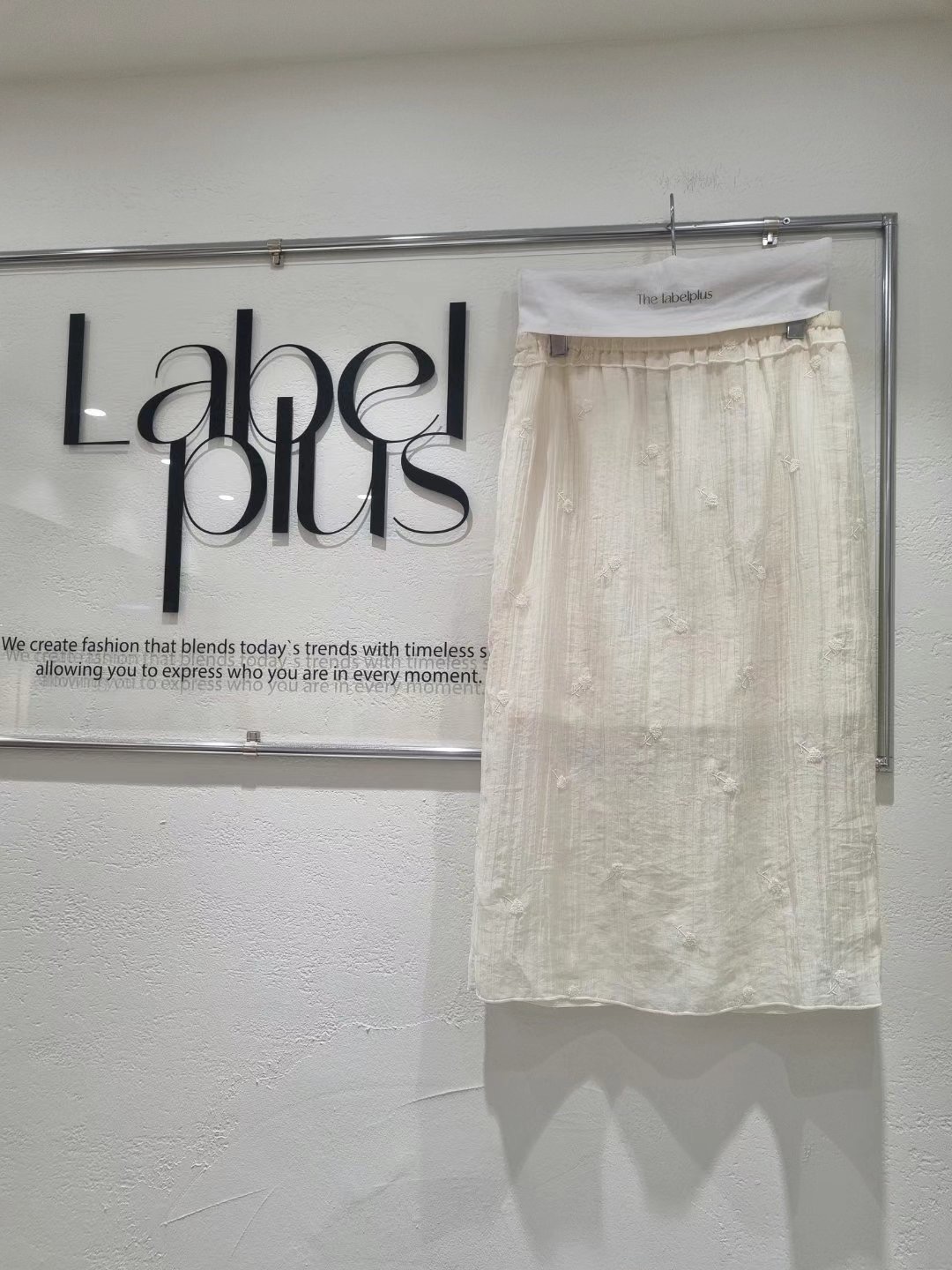 LABELPLUS31韓國直郵㊣女裝新款真品職業推薦時尚休閑長裙刺繡LABELPLUS31長裙圖色1