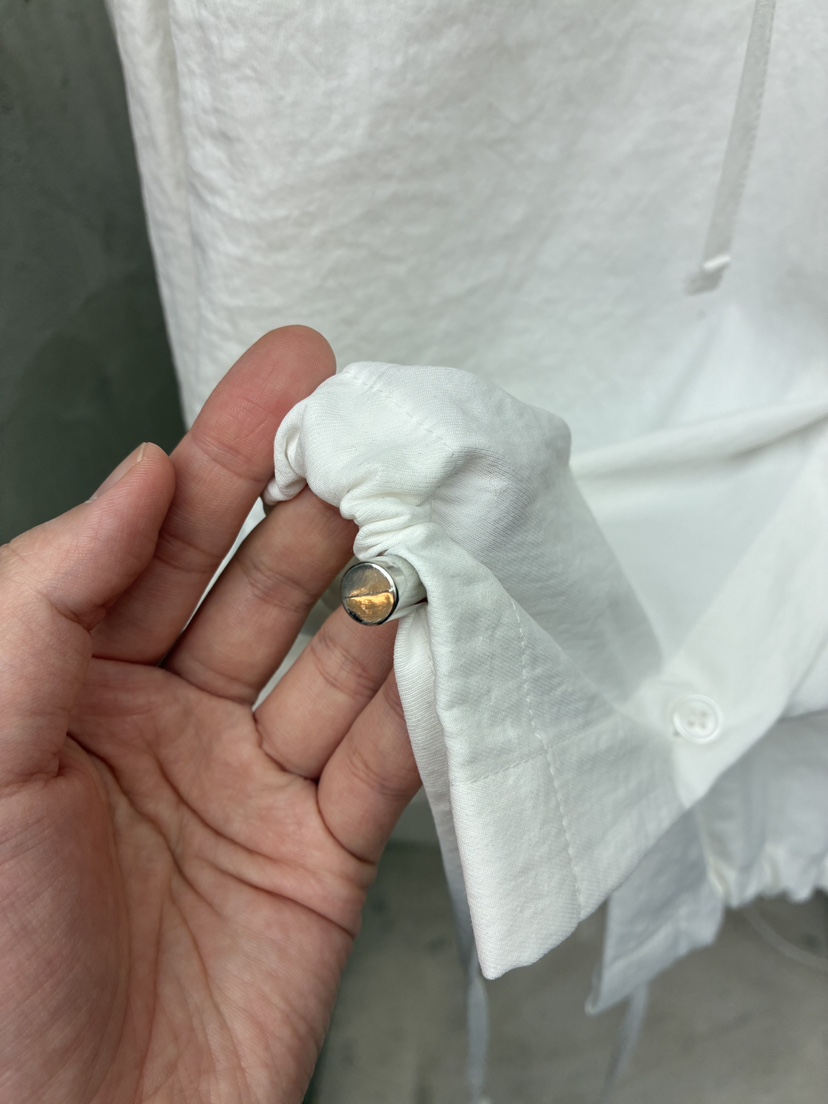 Verbena東大門㊣直郵女裝新品推薦襯衫蕾絲衫荷葉邊口袋兜帽Verbena襯衫/蕾絲衫