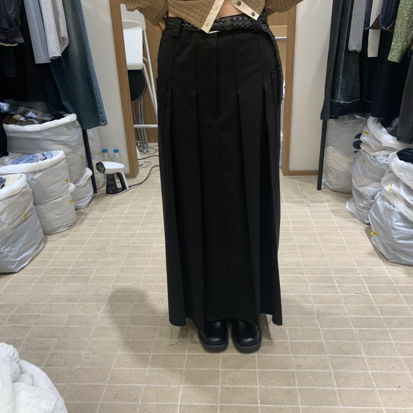 LOFN韓國直郵㊣女士新品25秋冬推薦真品人氣時尚職業休閑長裙LOFN長裙圖色1