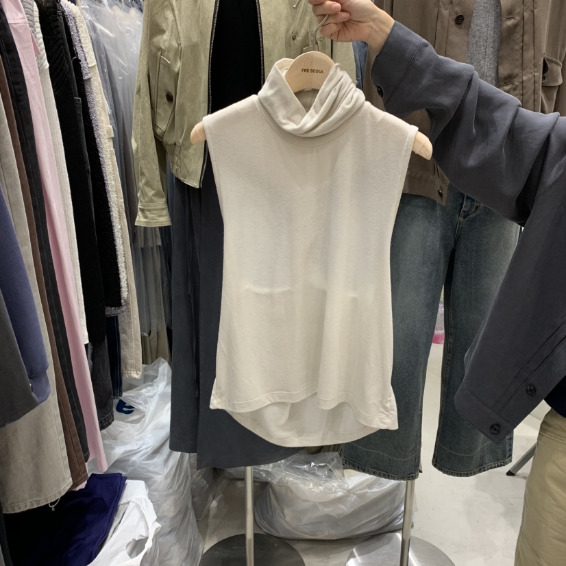 FRE東大門㊣實拍女士新品人氣職業熱賣推薦真品25秋冬吊帶背心FRE吊帶/背心圖色1
