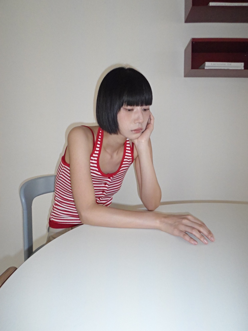 CCW東大門㊣代購女裝新品休閑熱賣時尚職業推薦25秋冬吊帶背心CCW--NYUNYU吊帶/背心