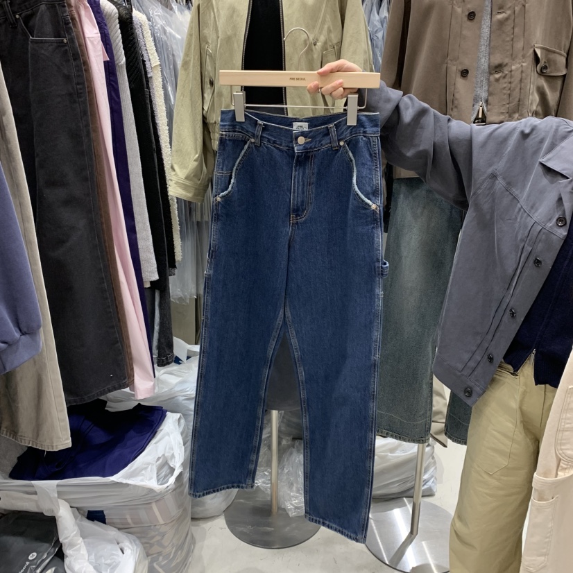 FRE韓國直郵㊣女士新品人氣時尚推薦25秋冬熱賣真品職業牛仔褲FRE牛仔褲圖色2