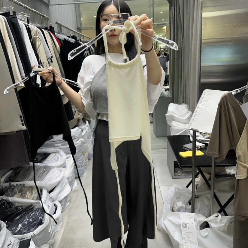 UOOV東大門㊣實拍女士新品25秋冬熱賣時尚吊帶背心不含內搭UOOV吊帶/背心圖色1
