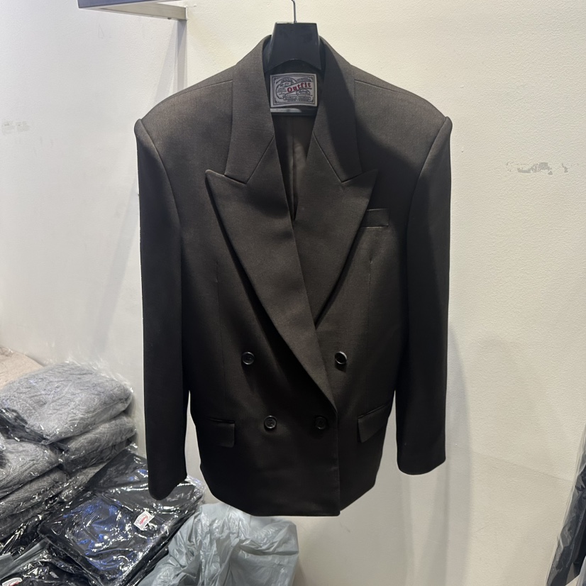 OUTFIT東大門㊣代購女士新品真品休閑時尚熱賣25秋冬人氣夾克OUTFIT夾克圖色1棕色