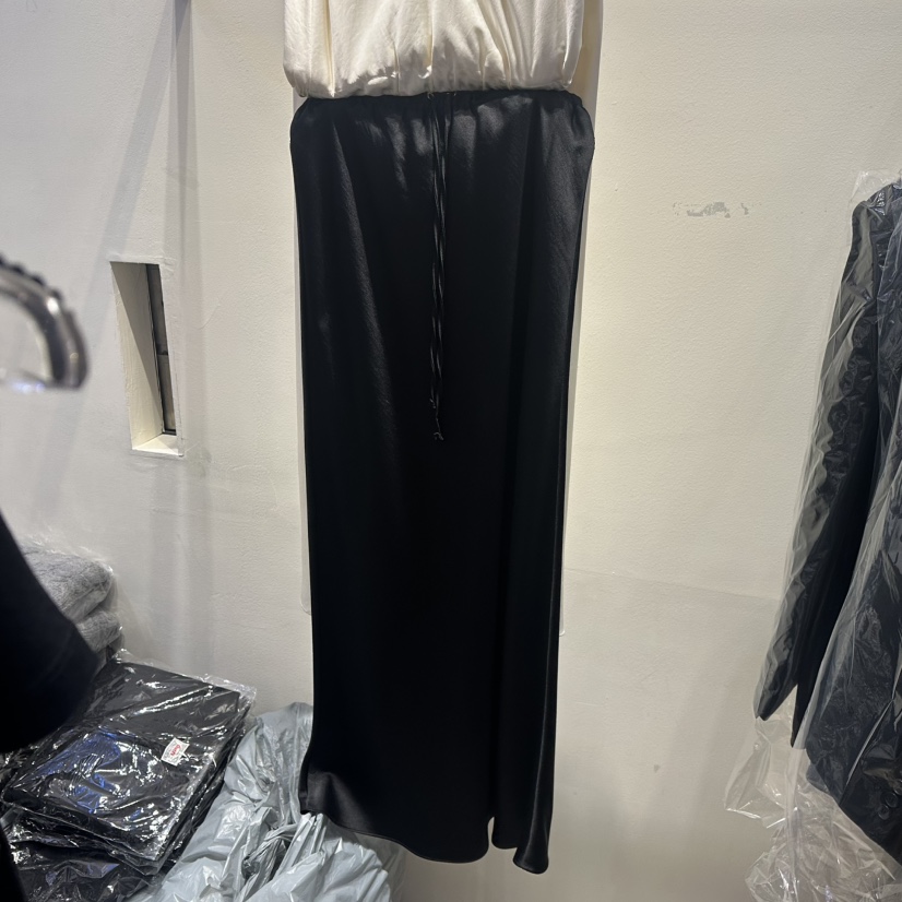 OUTFIT東大門㊣實拍女裝新款人氣休閑真品職業熱賣25秋冬長裙OUTFIT長裙圖色2