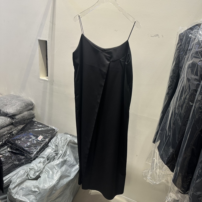OUTFIT東大門㊣實拍女士新款25秋冬熱賣推薦人氣真品連衣裙OUTFIT連衣裙圖色2