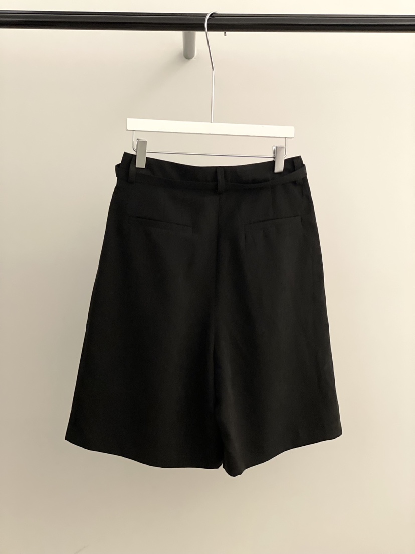URBANE cloth韓國直郵㊣女裝新款時尚真品職業人氣推薦短褲URBANE cloth短褲