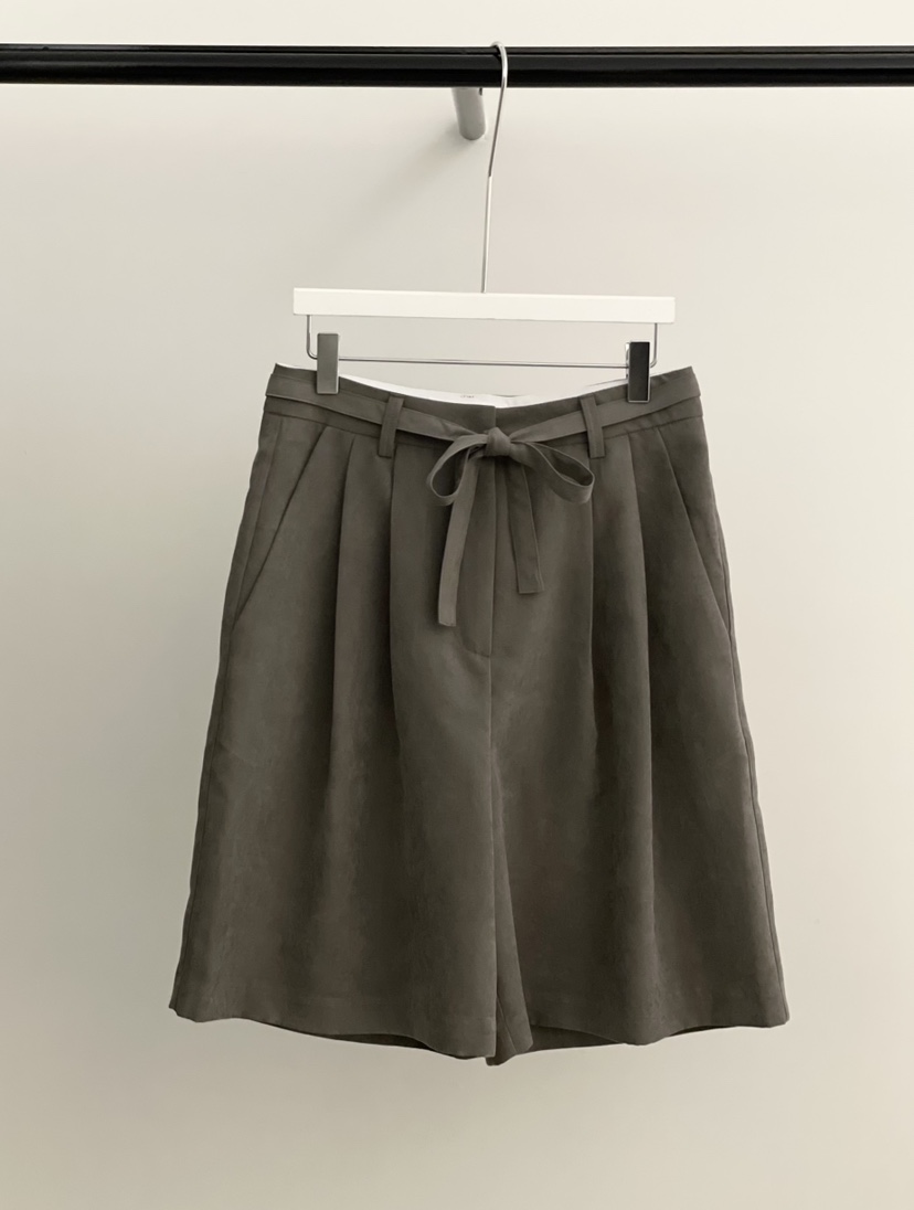 URBANE cloth韓國直郵㊣女裝新款時尚真品職業人氣推薦短褲URBANE cloth短褲圖色1