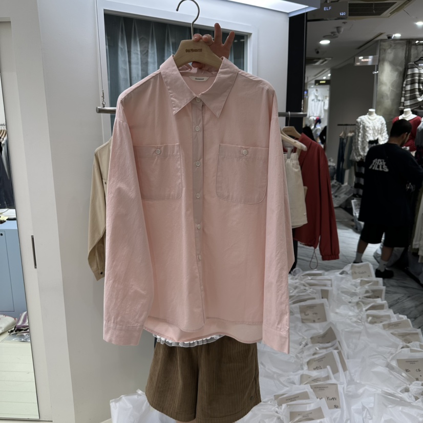 OURMOMENT東大門㊣代購女裝新品25秋冬熱賣時尚襯衫蕾絲衫口袋OURMOMENT襯衫/蕾絲衫圖色3