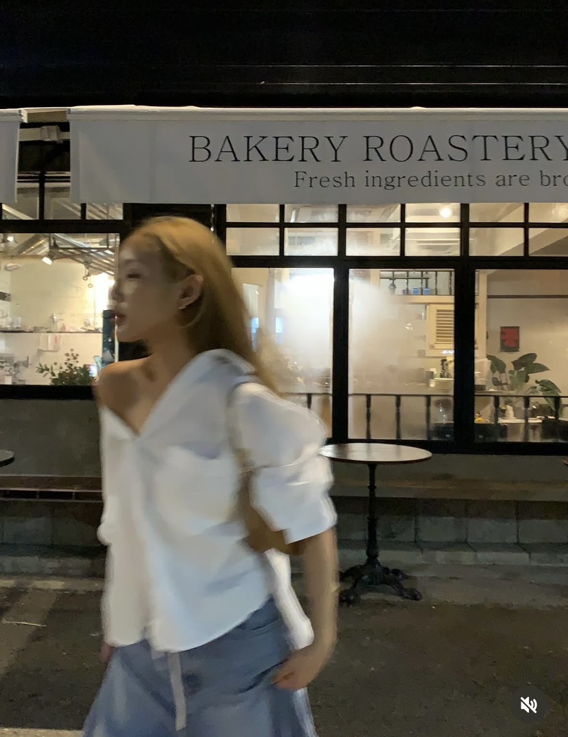 VIRKIN東大門㊣直郵女士新款熱賣真品人氣時尚襯衫蕾絲衫V領VIRKIN襯衫/蕾絲衫