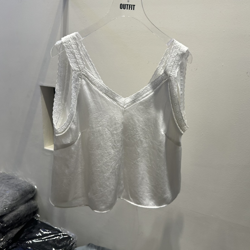 OUTFIT韓國直郵㊣女士新款休閑熱賣人氣推薦職業25秋冬吊帶背心OUTFIT吊帶/背心圖色1