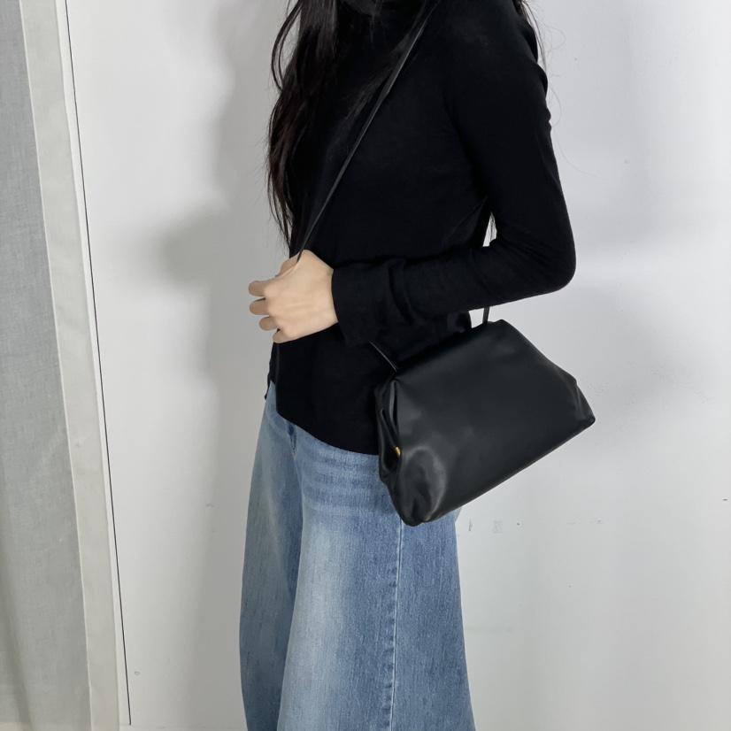 J PLACE東大門㊣實拍女士新品推薦人氣熱賣真品單肩斜跨包J PLACE單肩/斜跨包