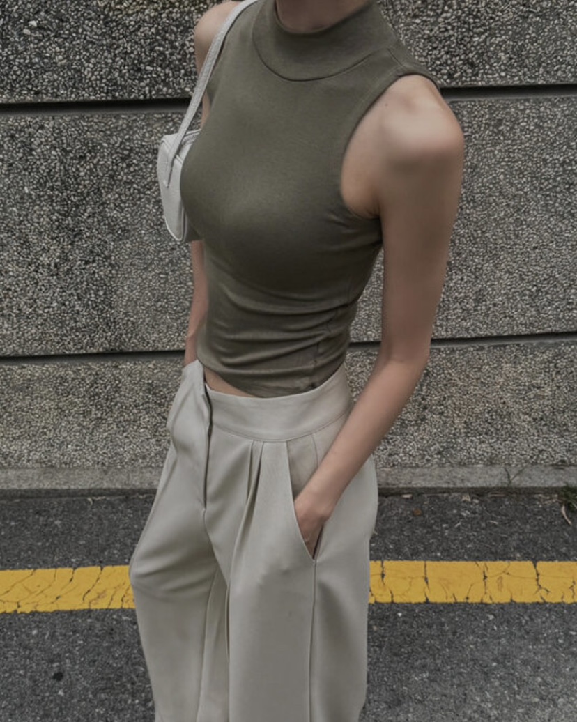 NOCTURNAL VIBE東大門㊣直郵女士新品職業人氣吊帶背心高領NOCTURNAL VIBE吊帶/背心