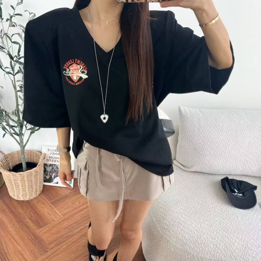 COZCAT-코즈켓-T東大門㊣直郵女裝新品職業時尚熱賣真品T恤COZCATT恤圖色2