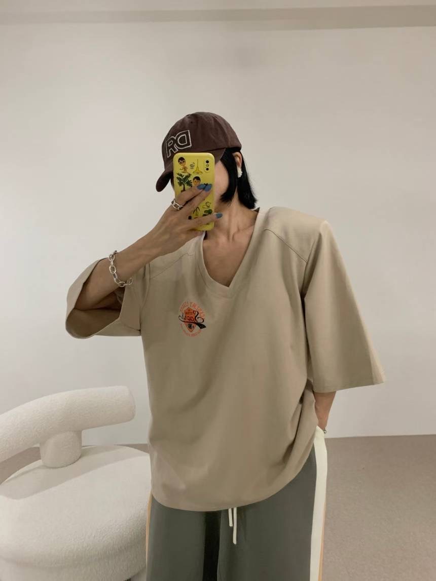 COZCAT-코즈켓-T東大門㊣直郵女裝新品職業時尚熱賣真品T恤COZCATT恤圖色3