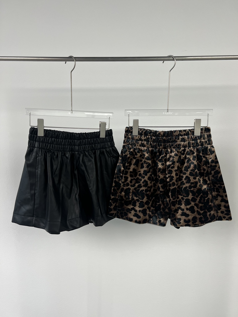 FABRIC韓國代購㊣女裝新品推薦職業熱賣休閑真品25秋冬短褲皮革FABRIC短褲