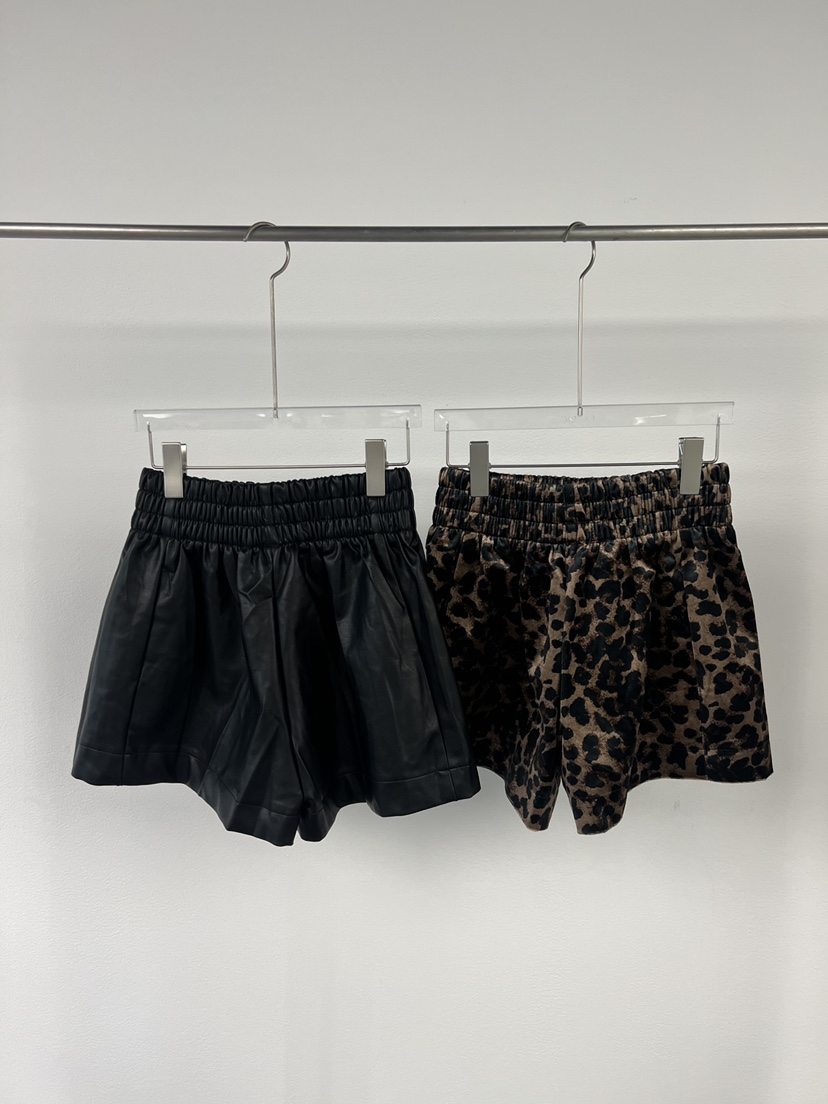 FABRIC韓國代購㊣女裝新品推薦職業熱賣休閑真品25秋冬短褲皮革FABRIC短褲