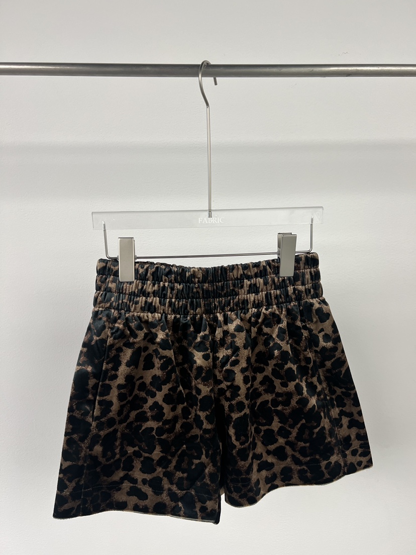 FABRIC韓國代購㊣女裝新品推薦職業熱賣休閑真品25秋冬短褲皮革FABRIC短褲