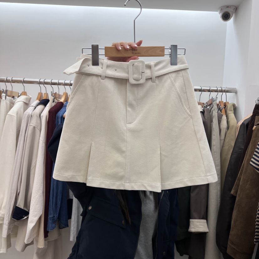 DRESS ROOM東大門㊣代購女裝新品人氣25秋冬短裙含腰帶絨面革DRESS ROOM短裙圖色2